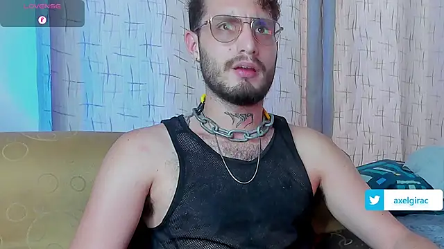 Snapshot of axel_giracr chatting on 03-18-25, 07:33 axel giracr online show from 03-18-25, 07:33