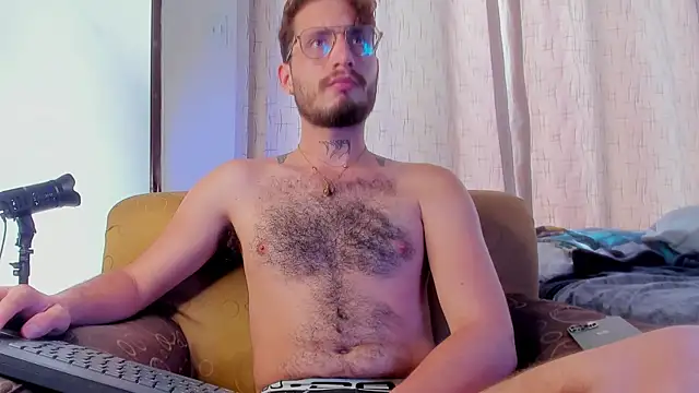 Snapshot of axel_giracr chatting on 03-13-25, 07:17 axel giracr online show from 03-13-25, 07:17