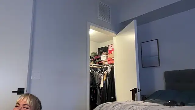 ElenaErickson online show from 04-13-26, 02:37