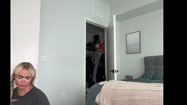 ElenaErickson online show from 02-04-26, 10:05