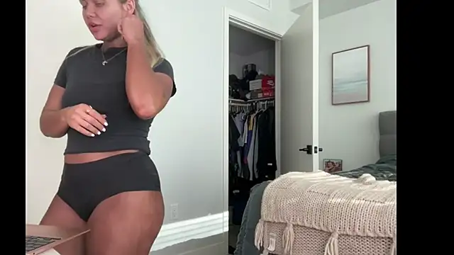 ElenaErickson online show from 06-20-26, 11:54