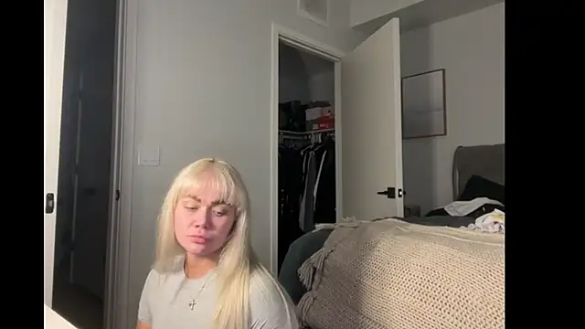 ElenaErickson online show from 12-05-25, 04:11