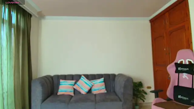 lili jade222 online show from 02-02-26, 12:15