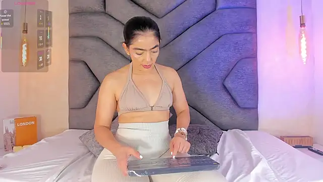 Snapshot of Liinda_Saenz chatting on 07-08-26, 11:22 Liinda Saenz online show from 07-08-26, 11:22