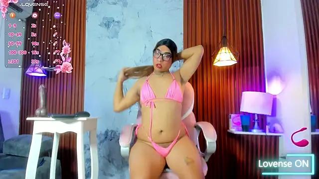 Snapshot of Margarethlex chatting on 07-30-26, 04:55 Margarethlex online show from 07-30-26, 04:55