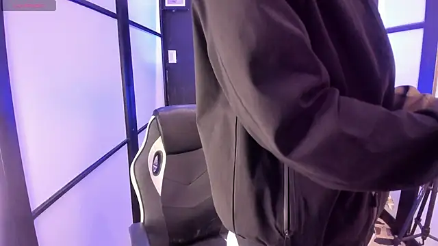 JacksonMuller  online show from 11-07-25, 01:48