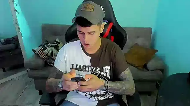 E Moon online show from 12-30-24, 05:04