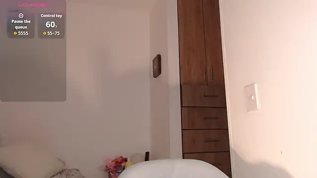 Marian se online show from 10-31-25, 10:16