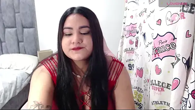 Snapshot of Alicelunaa chatting on 07-28-26, 03:43 Alicelunaa online show from 07-28-26, 03:43