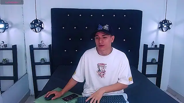 jeic 18 online show from 10-12-25, 03:24