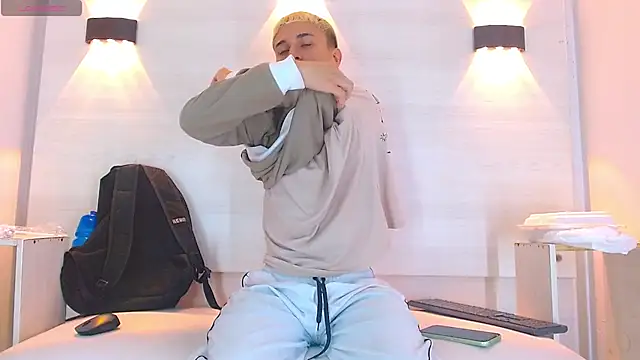 jeic 18 online show from 10-10-25, 03:57