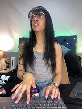 valentinabaez online show from 09-19-25, 02:10