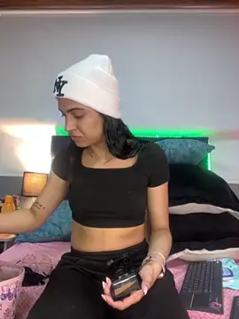 valentinabaez online show from 11-03-25, 04:43