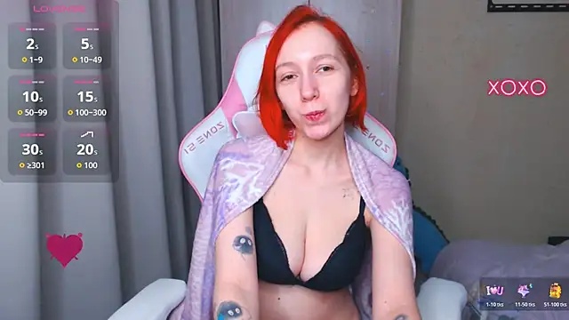 Snapshot of LeahGottty chatting on 11-08-25, 03:10 LeahGottty online show from 11-08-25, 03:10