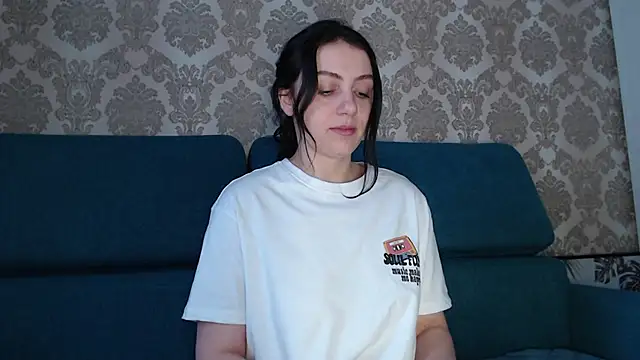 Louise Lavender online show from 02-26-25, 04:19