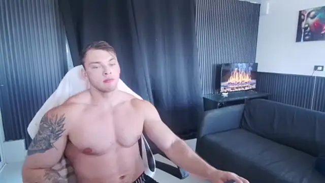 YourHotGreg online show from 05-13-26, 08:05