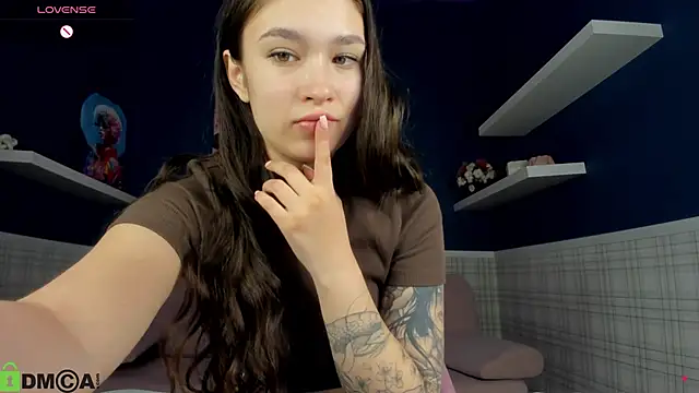 Snapshot of Anna_Way chatting on 05-01-26, 01:21 Anna Way online show from 05-01-26, 01:21