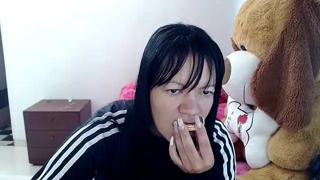 Cristal w online show from 02-17-26, 02:58