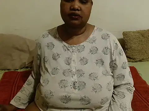 Snapshot of ThickSexyMelons chatting on 09-28-25, 07:43 ThickSexyMelons online show from 09-28-25, 07:43