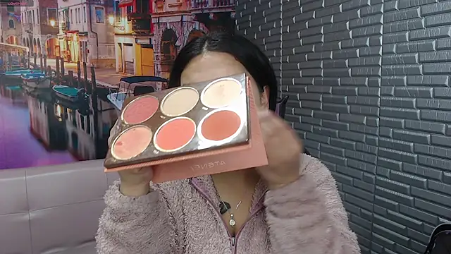 Small naughty  online show from 10-11-25, 01:34