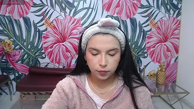 Small naughty  online show from 04-17-26, 01:03