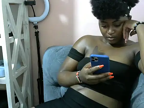 Snapshot of slender-qwene chatting on 04-23-26, 02:30 slender-qwene online show from 04-23-26, 02:30