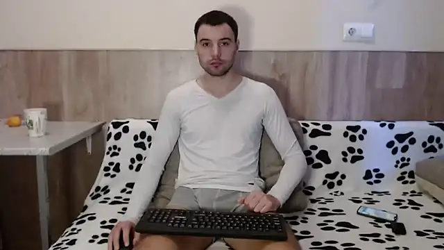 Snapshot of 28nick28 chatting on 12-11-24, 09:30 28nick28 online show from 12-11-24, 09:30