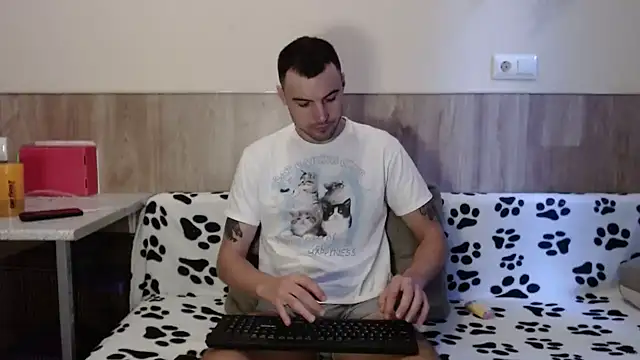 Snapshot of 28nick28 chatting on 01-20-25, 10:51 28nick28 online show from 01-20-25, 10:51