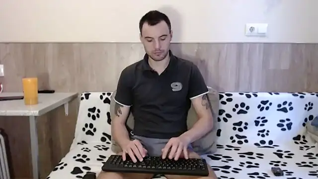 Snapshot of 28nick28 chatting on 02-06-25, 07:45 28nick28 online show from 02-06-25, 07:45