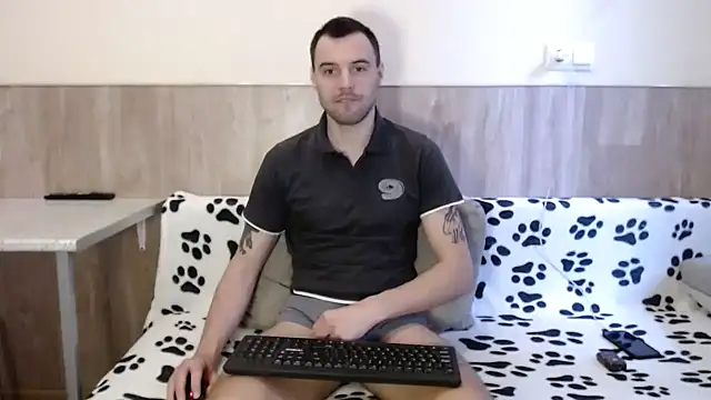 Snapshot of 28nick28 chatting on 02-06-25, 10:47 28nick28 online show from 02-06-25, 10:47