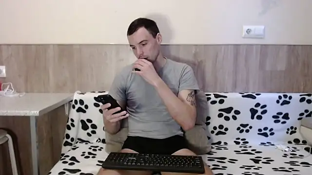 Snapshot of 28nick28 chatting on 02-13-25, 01:37 28nick28 online show from 02-13-25, 01:37