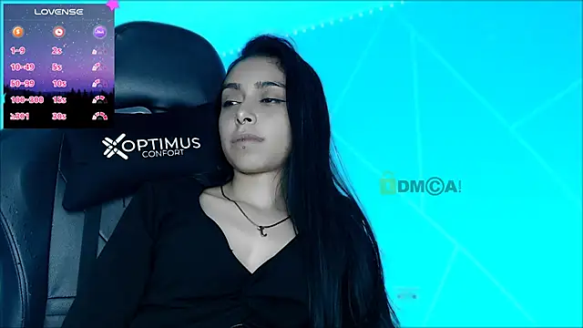 Snapshot of lilylouisee chatting on 03-16-25, 12:01 lilylouisee online show from 03-16-25, 12:01