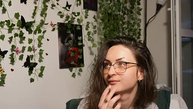NaughtYHomemadE online show from 09-12-25, 02:17