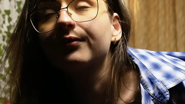 Snapshot of NaughtYHomemadE chatting on 02-08-26, 11:52 NaughtYHomemadE online show from 02-08-26, 11:52