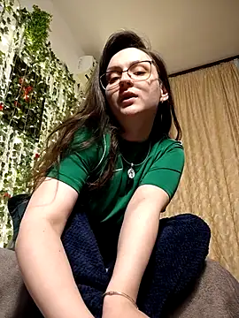 Snapshot of NaughtYHomemadE chatting on 04-22-26, 04:52 NaughtYHomemadE online show from 04-22-26, 04:52