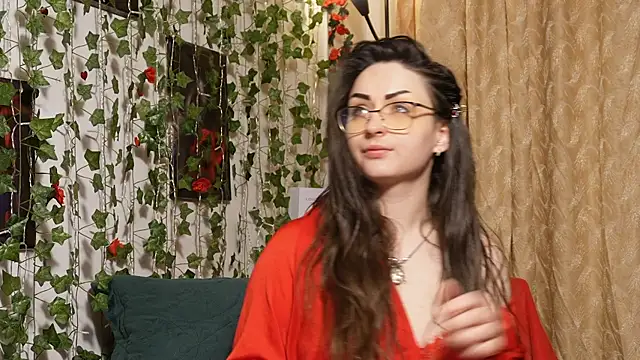 Snapshot of NaughtYHomemadE chatting on 02-09-26, 06:44 NaughtYHomemadE online show from 02-09-26, 06:44