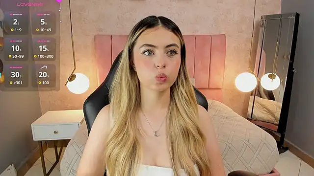 magic fernanda online show from 10-15-25, 05:10