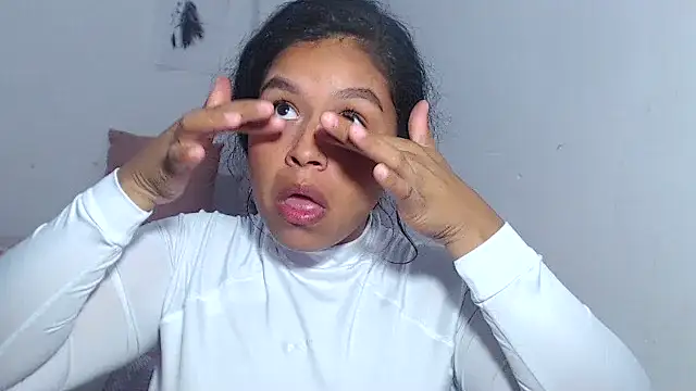 Hazel donna online show from 02-06-26, 03:13