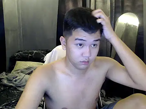 xgregor07 online show from 11-18-25, 02:20