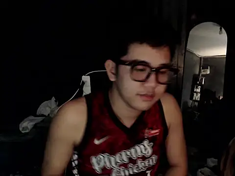 xgregor07 online show from 12-04-25, 04:06