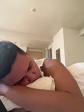 xgregor07 online show from 12-16-25, 01:32