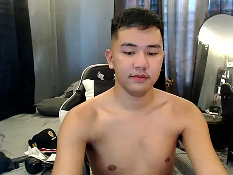 xgregor07 online show from 11-07-25, 05:56