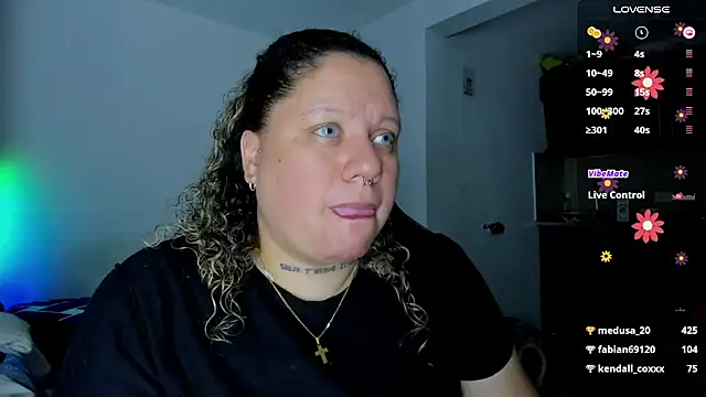 Snapshot of mariana_maze chatting on 02-23-25, 08:39 mariana maze online show from 02-23-25, 08:39