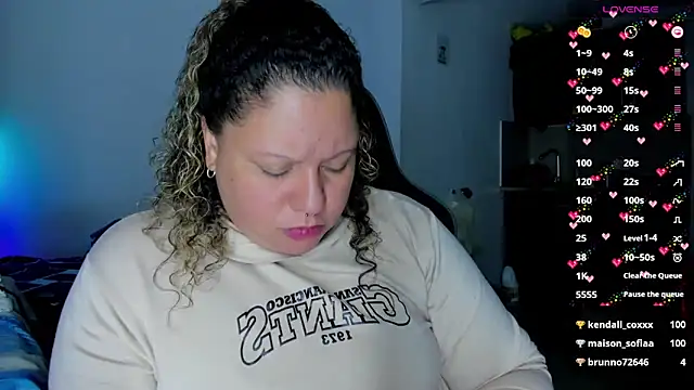 Snapshot of mariana_maze chatting on 02-08-25, 11:55 mariana maze online show from 02-08-25, 11:55