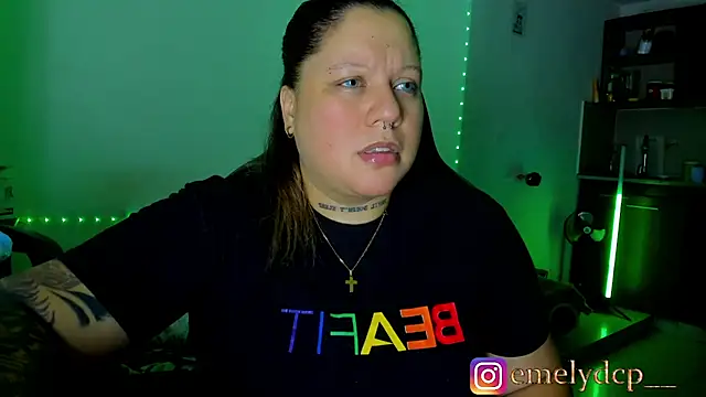 mariana maze online show from 06-15-26, 04:12