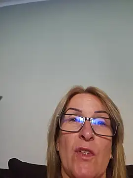 Snapshot of Steffi45 chatting on 05-29-26, 06:19 Steffi45 online show from 05-29-26, 06:19