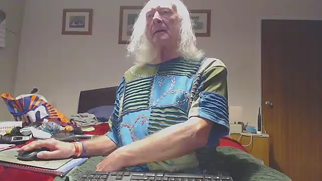 WaverlyKernow online show from 02-14-26, 08:14