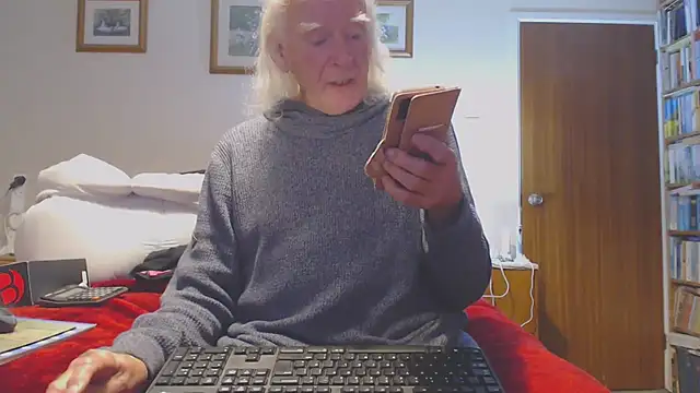 WaverlyKernow online show from 10-29-25, 08:57