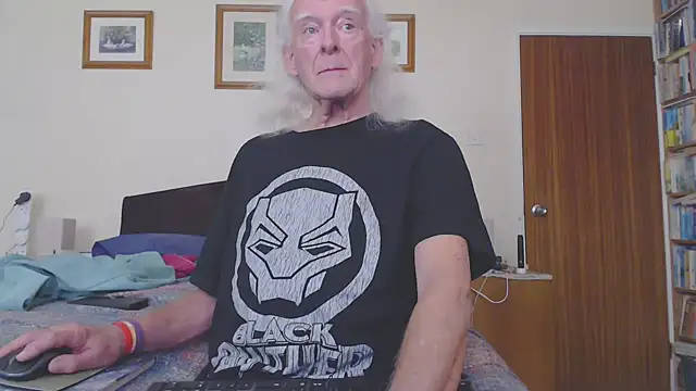 WaverlyKernow online show from 03-26-26, 02:15