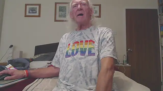 WaverlyKernow online show from 11-24-25, 10:59